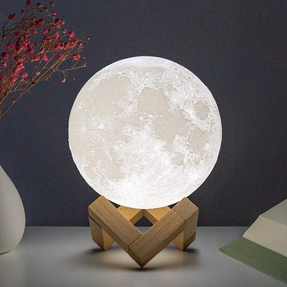 LED Wireless Moon Lamp.